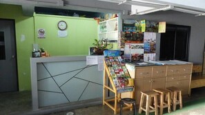 Lobby - 9 Hostel - Hostel (Chiang Mai)