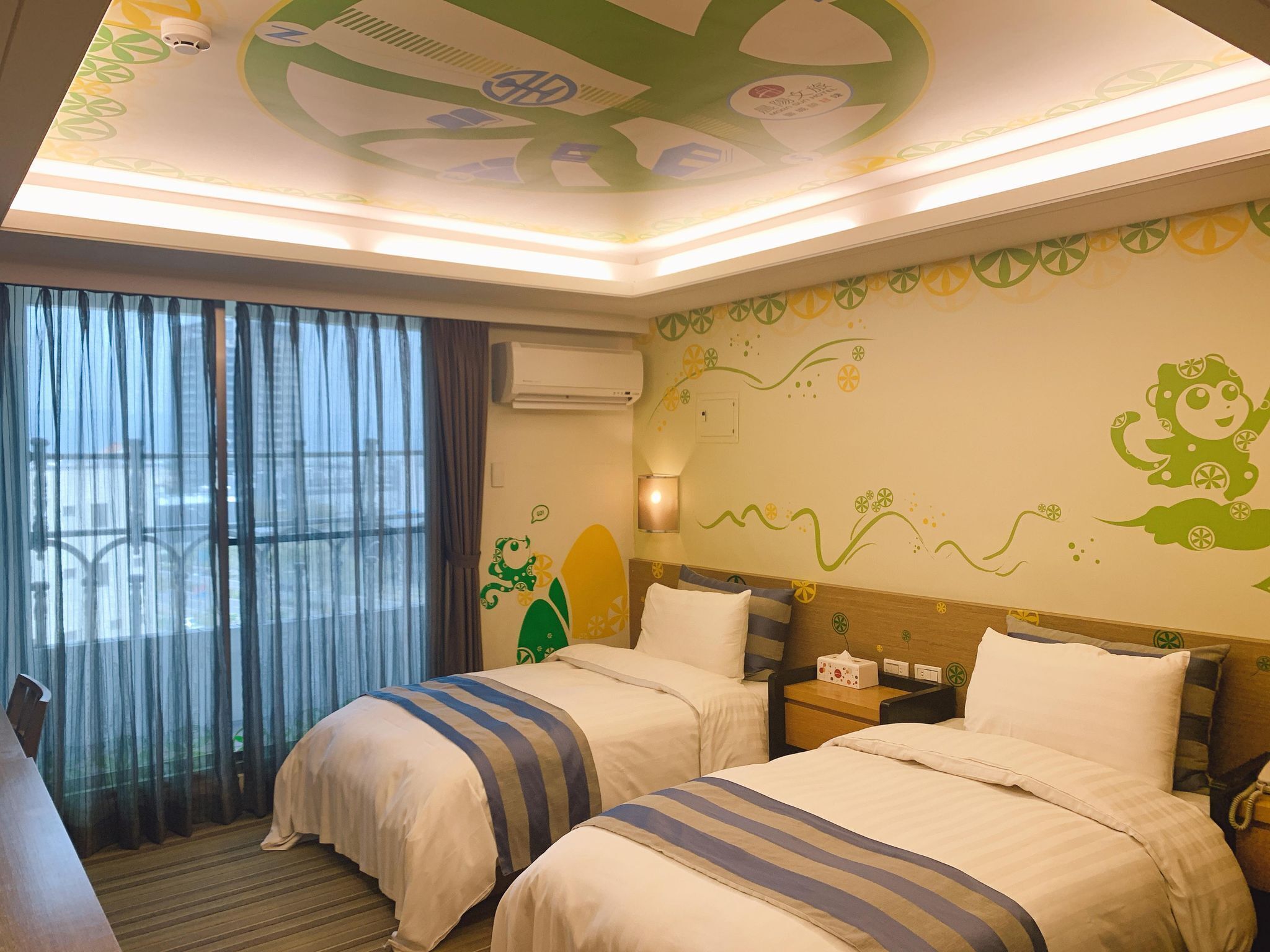 elite twin room, 2 single beds, non smoking, lanai | egyptian cotton sheets, premium bedding, down duvets, pillow-top beds