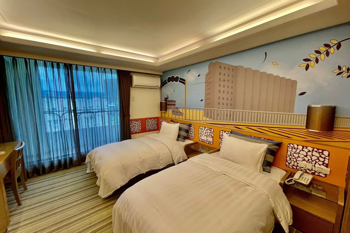 elite twin room, 2 single beds, non smoking, lanai | egyptian cotton sheets, premium bedding, down duvets, pillow-top beds