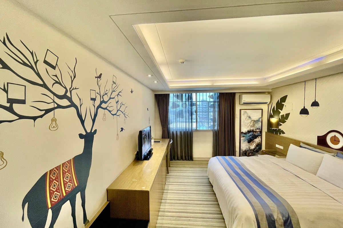 standard double room, 1 double bed, non smoking | egyptian cotton sheets, premium bedding, down duvets, pillow-top beds