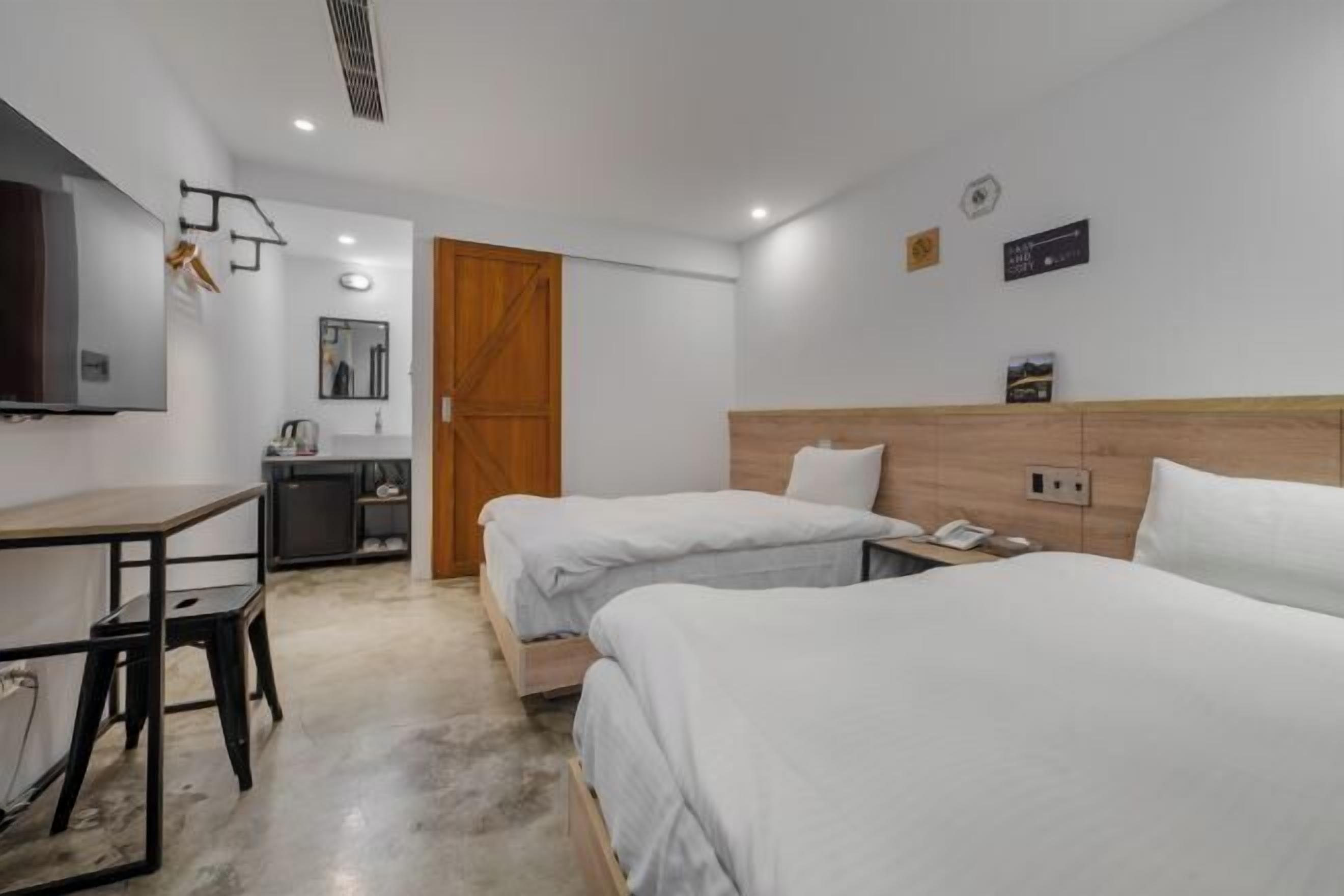 Premium bedding, soundproofing, free WiFi, bed sheets