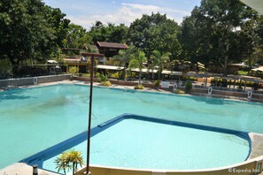 Outdoor pool - Amandari Cove (General Santos)