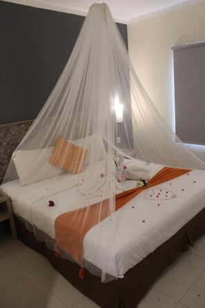 1 bedroom, premium bedding, pillowtop beds, in-room safe - Greenotel Cilegon (Cilegon)