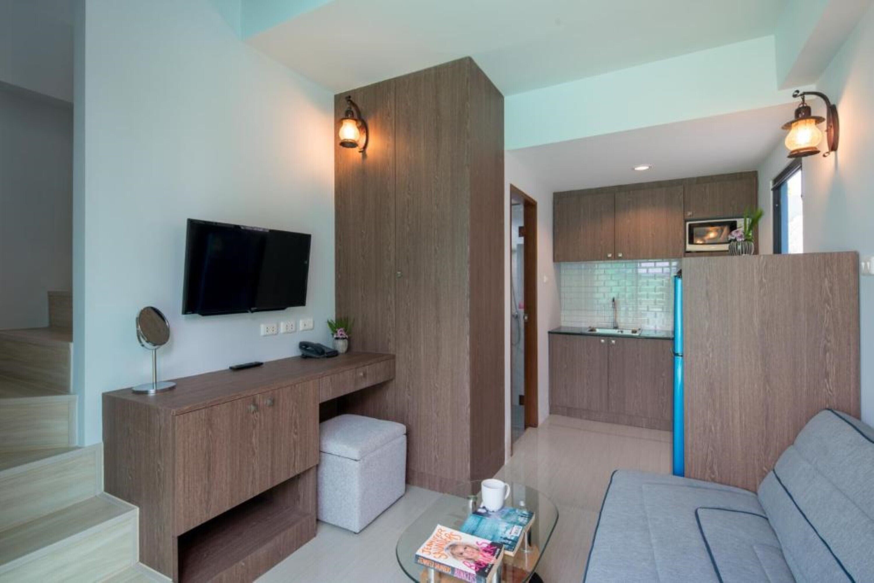 suite villa | living area | 40-inch lcd tv with cable channels, tv