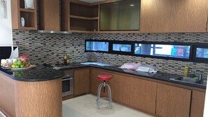 Coffee/tea maker, full-size fridge, microwave, stovetop - Villa123 at Phuket (Ratsada)