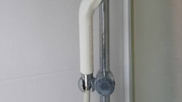 Single Room | Bathroom shower