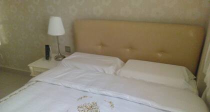 Jayleen Clarke Quay Hotel