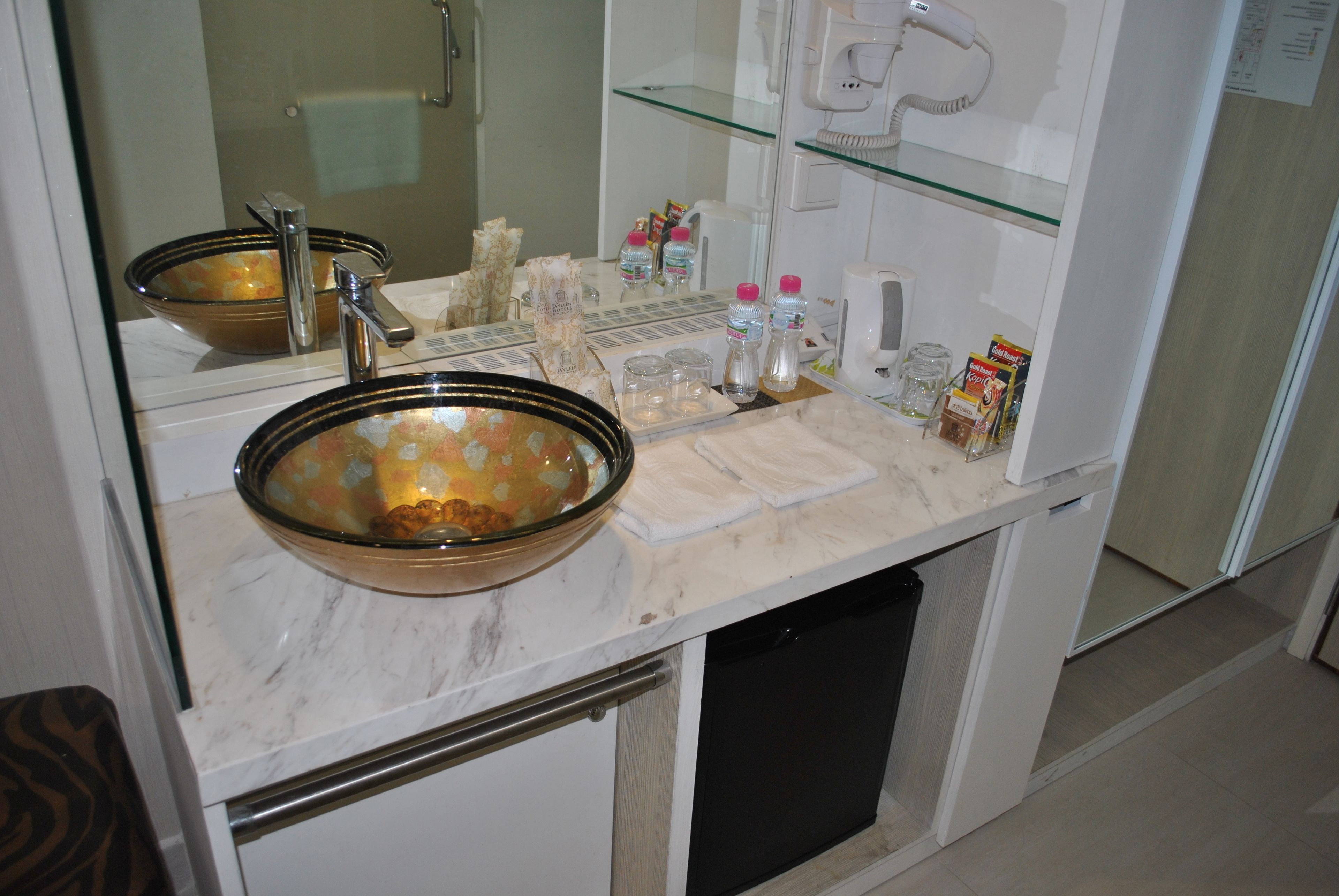 Photo - Jayleen Clarke Quay Hotel