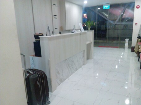 Jayleen Clarke Quay Hotel - Image 15