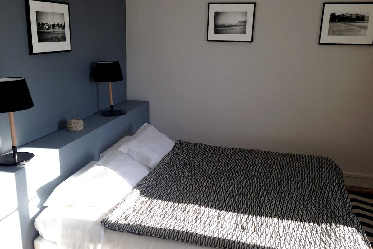 Superior-Doppel- oder -Zweibettzimmer