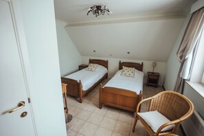 Double or Twin Room | In-room safe, rollaway beds, free WiFi - Hotel Het Buskruid (Lummen)