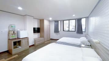 Classic Quadruple Room, 2 Double Beds