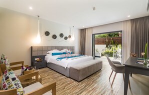 Egyptian cotton sheets, premium bedding, pillow-top beds, minibar - Damrei Angkor Hotel (Siem Reap)