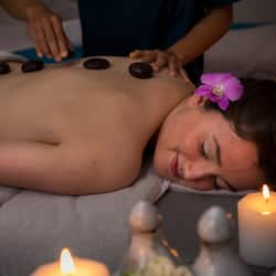 Couples treatment rooms, body treatments, Thai massages, body scrubs