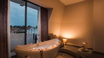 Royal Damrei Suite with City View | 1 bedroom, Egyptian cotton sheets, premium bedding, pillowtop beds