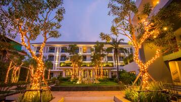 Front of property – evening/night