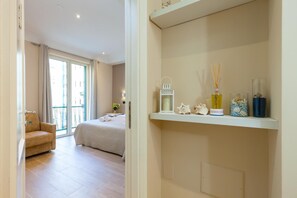 Minibar, Zimmersafe, Schreibtisch, schallisolierte Zimmer