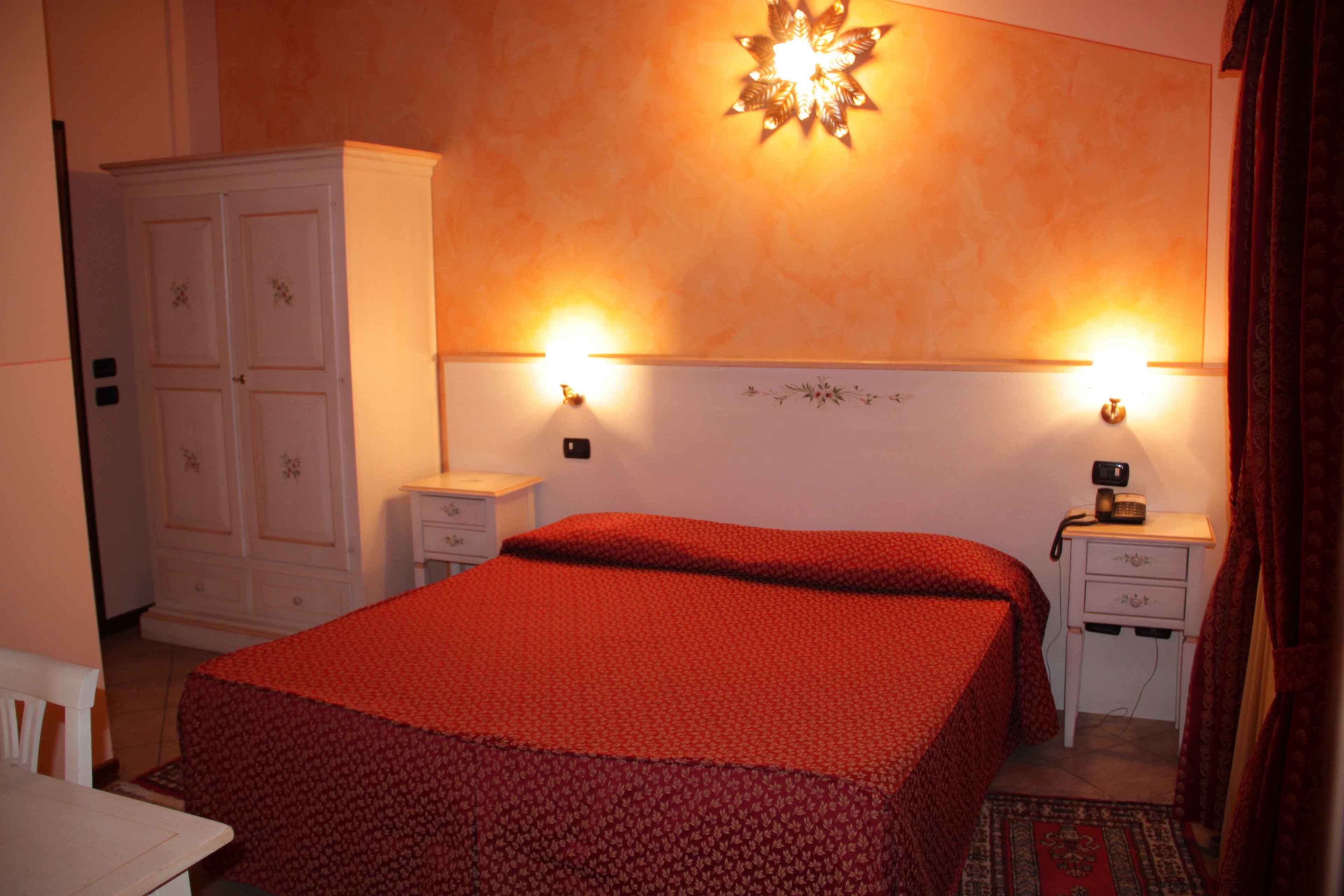 minibar, in-room safe, desk, soundproofing