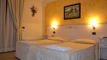 Double or Twin Room | Minibar, in-room safe, desk, soundproofing