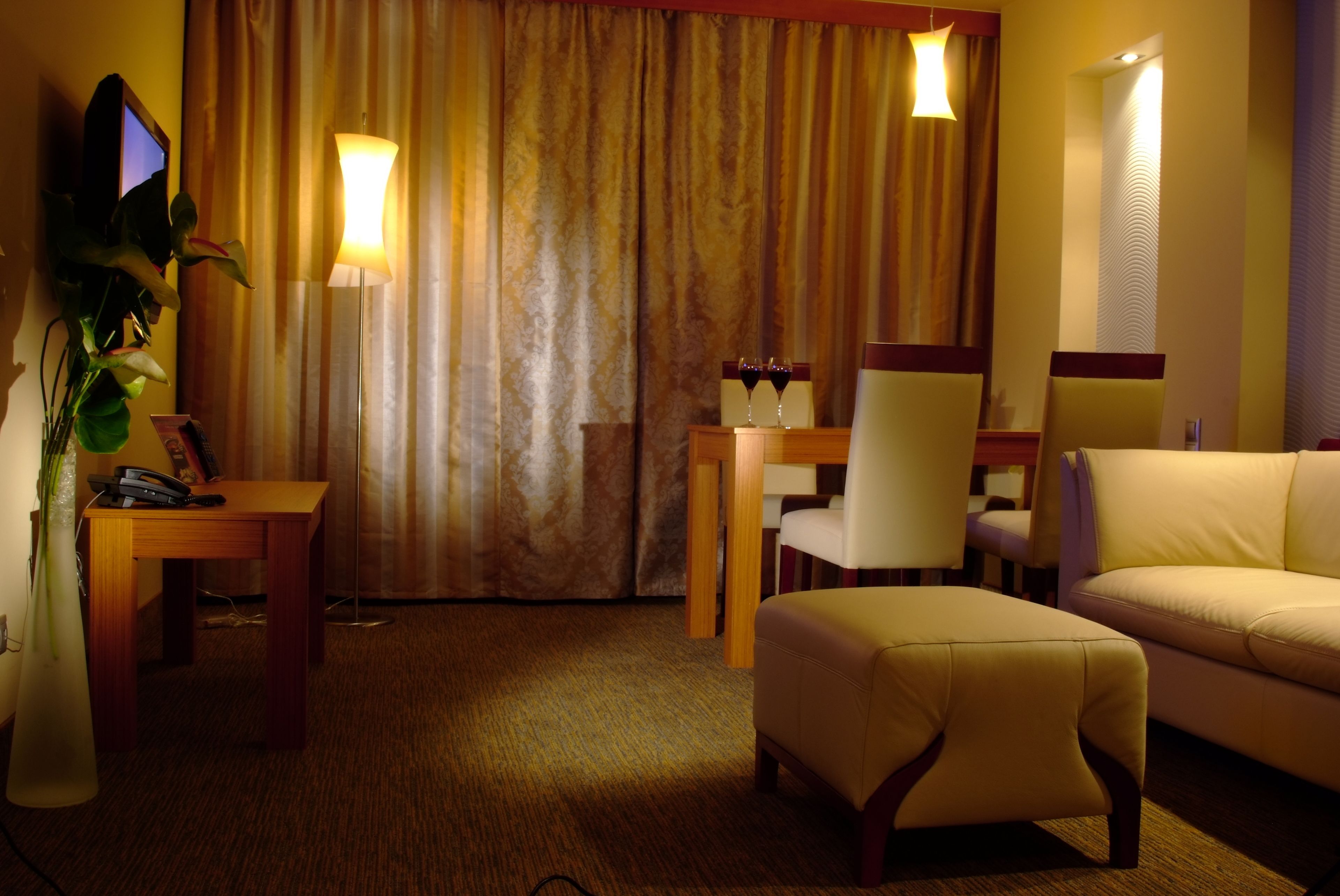 apartment | in-room dining