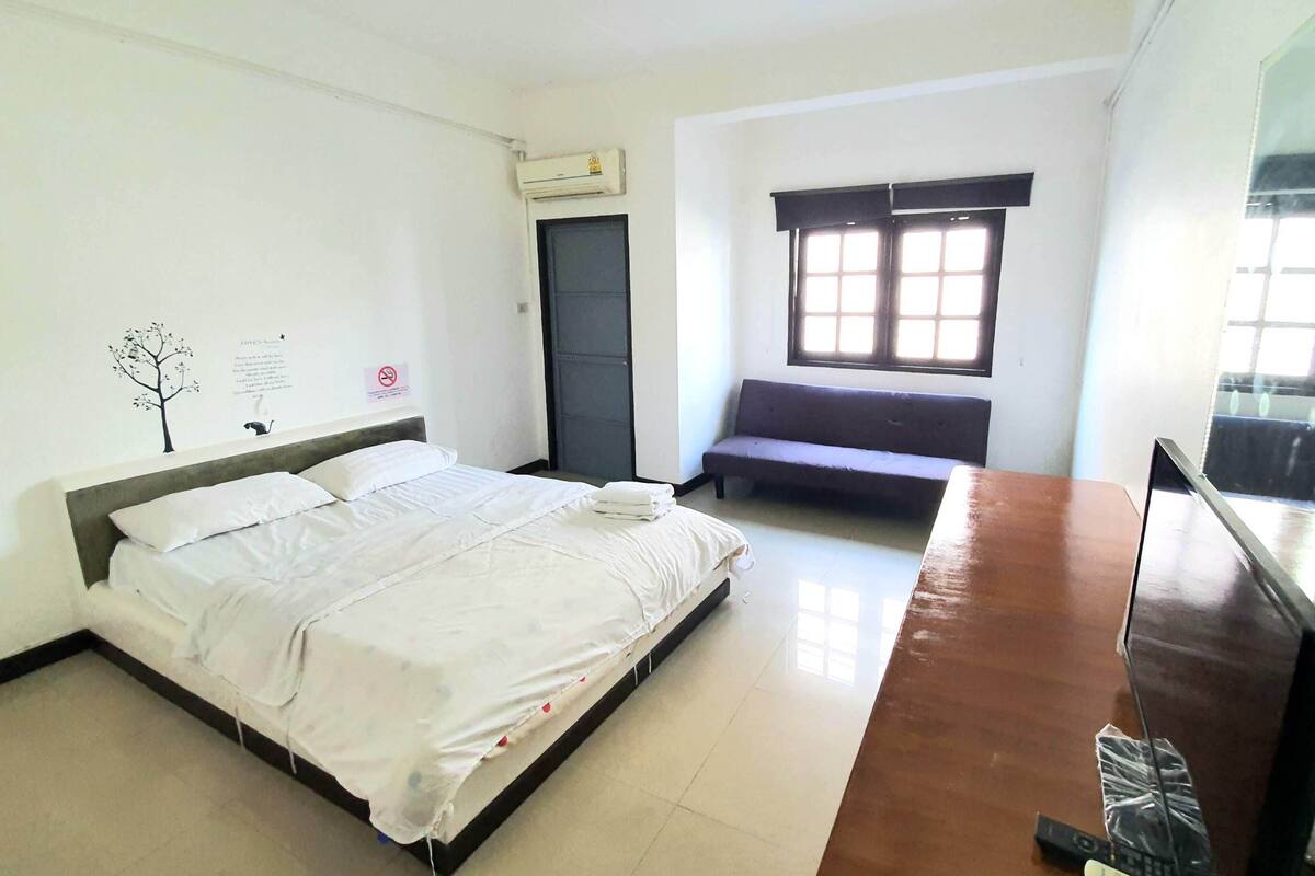 Habitación doble superior | Camas supletorias y wifi gratis