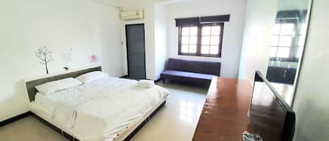 Superior Double Room | Rollaway beds, free WiFi