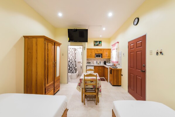 Apartment, 1 Bedroom, Kitchen | Private kitchen