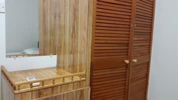 Appartement, 2 chambres, cuisine, vue jardin | 2 chambres, literie de qualité supérieure, couette en duvet d'oie