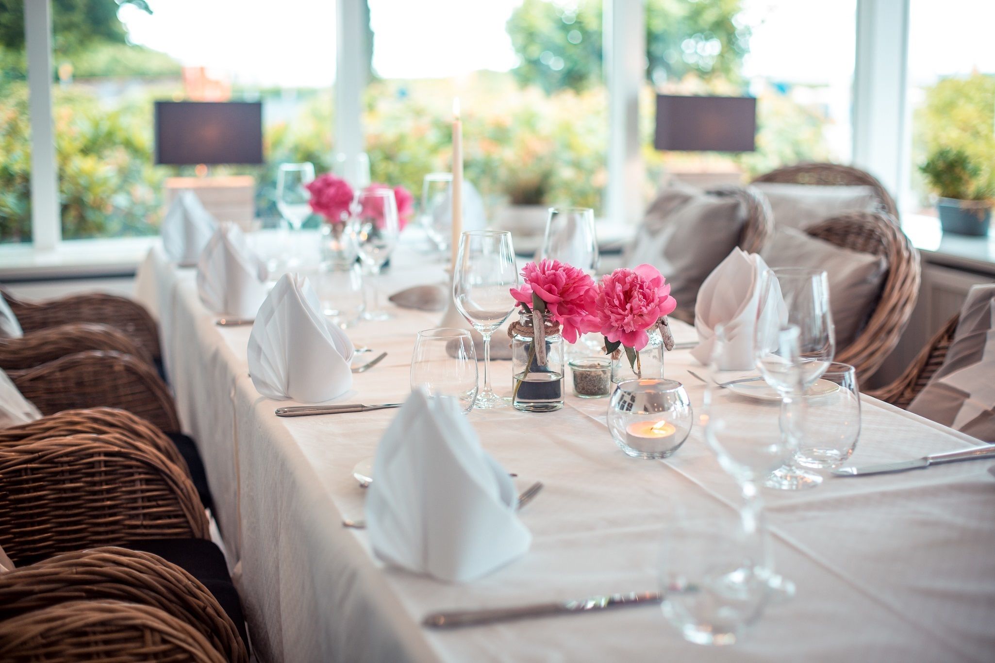 lunch and dinner served, regional cuisine