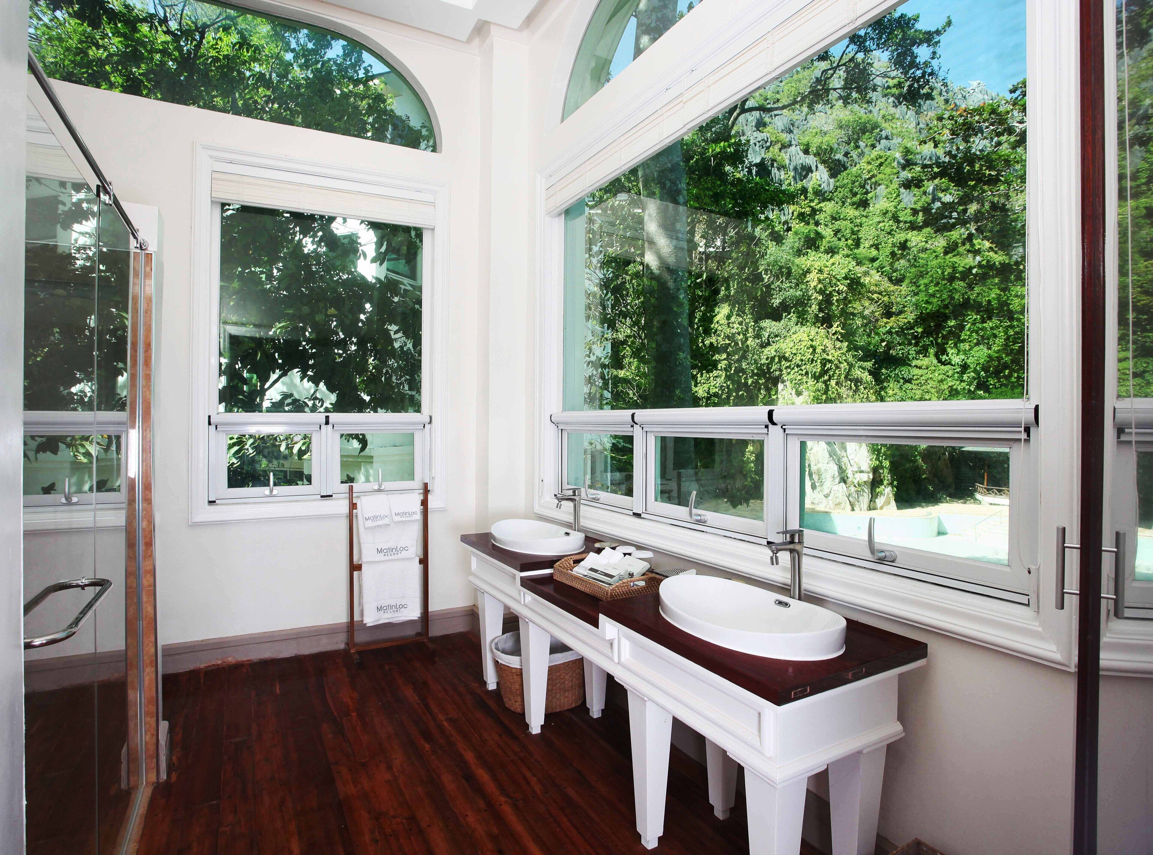 shower, rainfall showerhead, designer toiletries, hair dryer