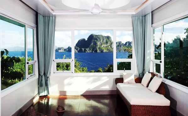 Mountain Villa (Sea view) | In-room safe, laptop workspace, blackout drapes, free WiFi - Matinloc Island Resort (El Nido)