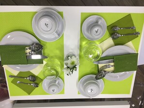 Kolmen hengen deluxe-huone, merinäköala | Näkymä huoneesta