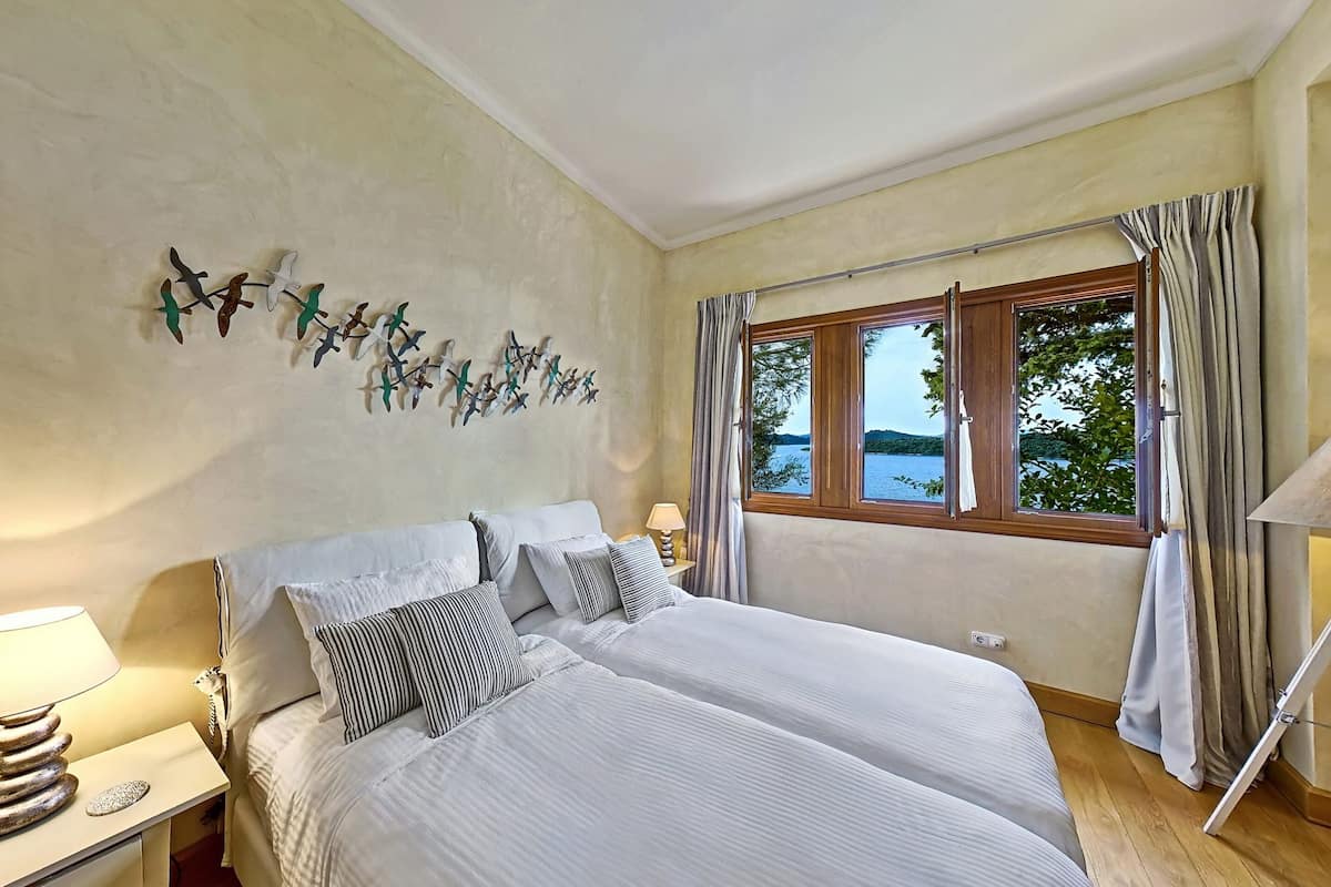 Suite (Scorpios) | 1 kamar tidur, seprai katun Mesir, seprai premium, dan busa memori