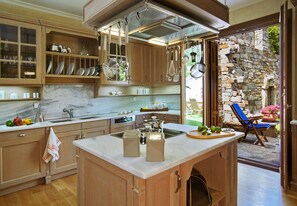 Mesin espresso dan ketel listrik