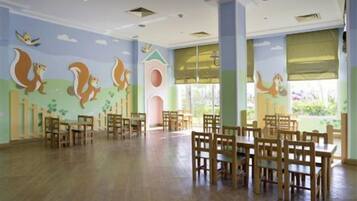 Children’s play area – indoor