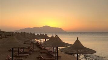 Private beach nearby, white sand, free beach shuttle, sun loungers