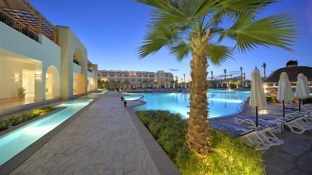 Outdoor pool - Tiran Island Hotel (Sharm El Sheikh)