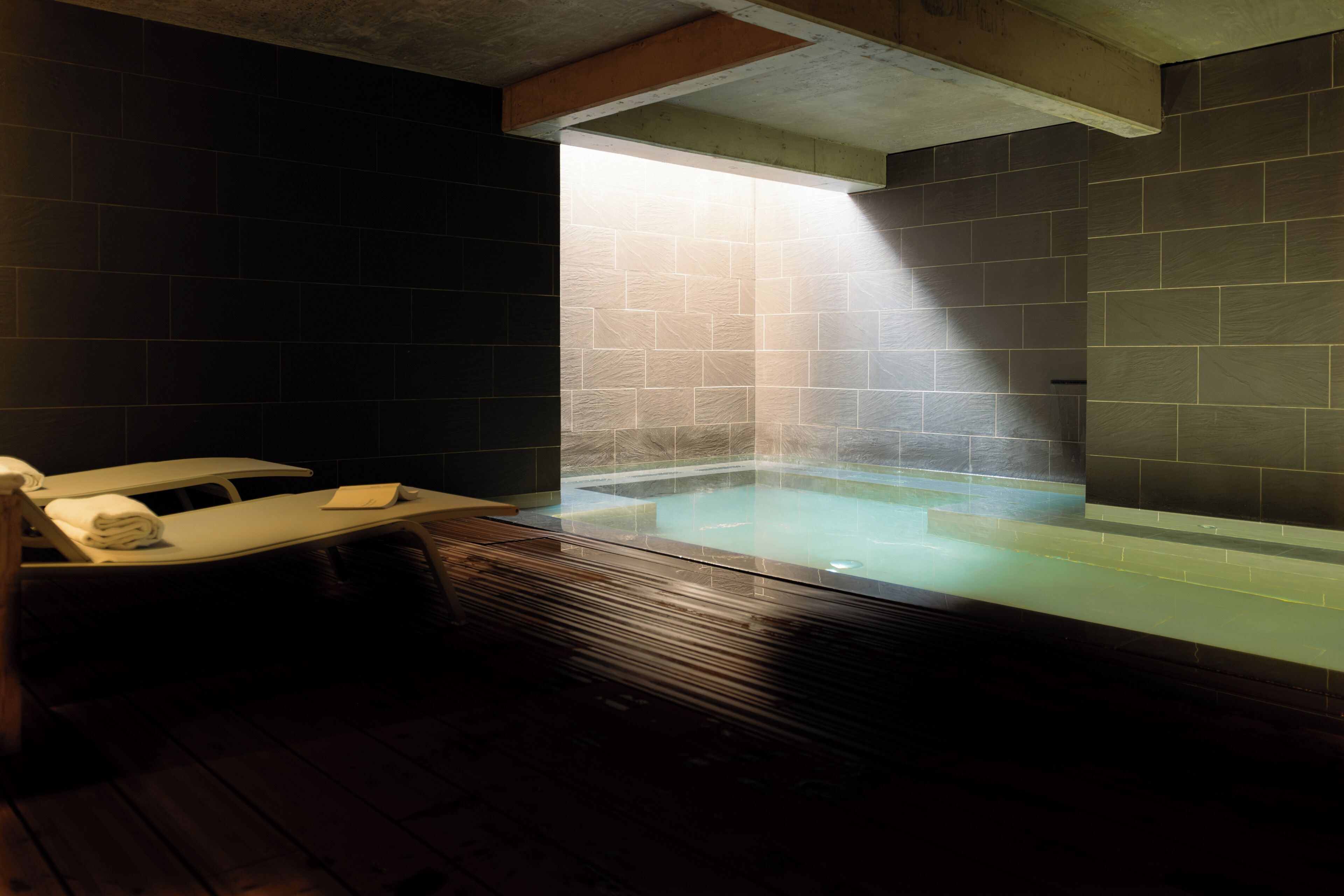 室内 SPA 浴缸