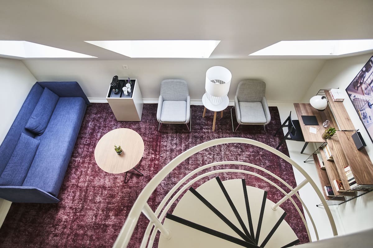 Suite | Premium-sengetøj, minibar, pengeskab på værelset, skrivebord