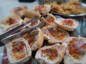 Tägliches inbegriffenes Frühstücksbuffet