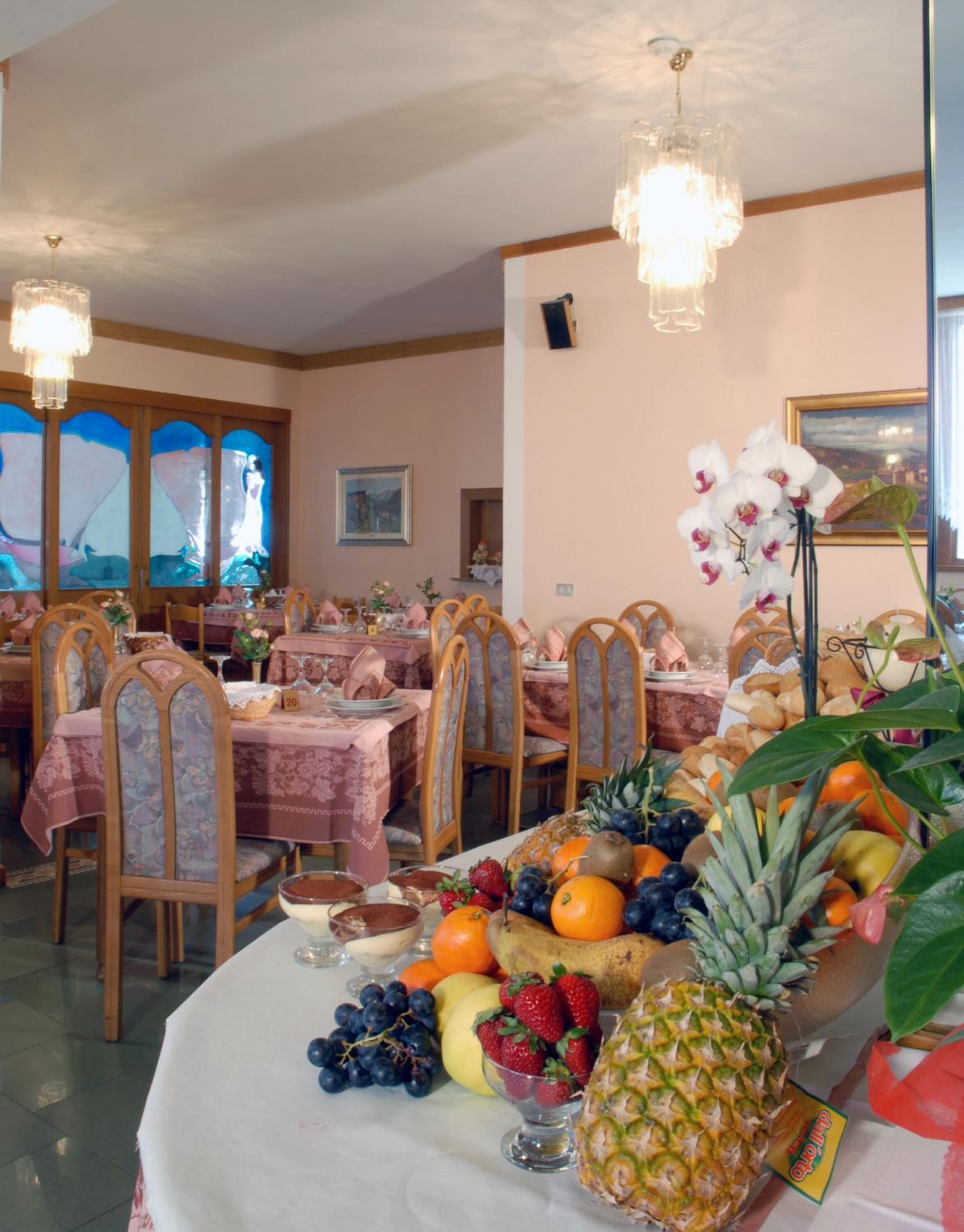 lunch and dinner served, regional cuisine