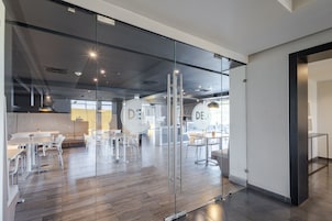 Se sirven desayunos, almuerzos y cenas