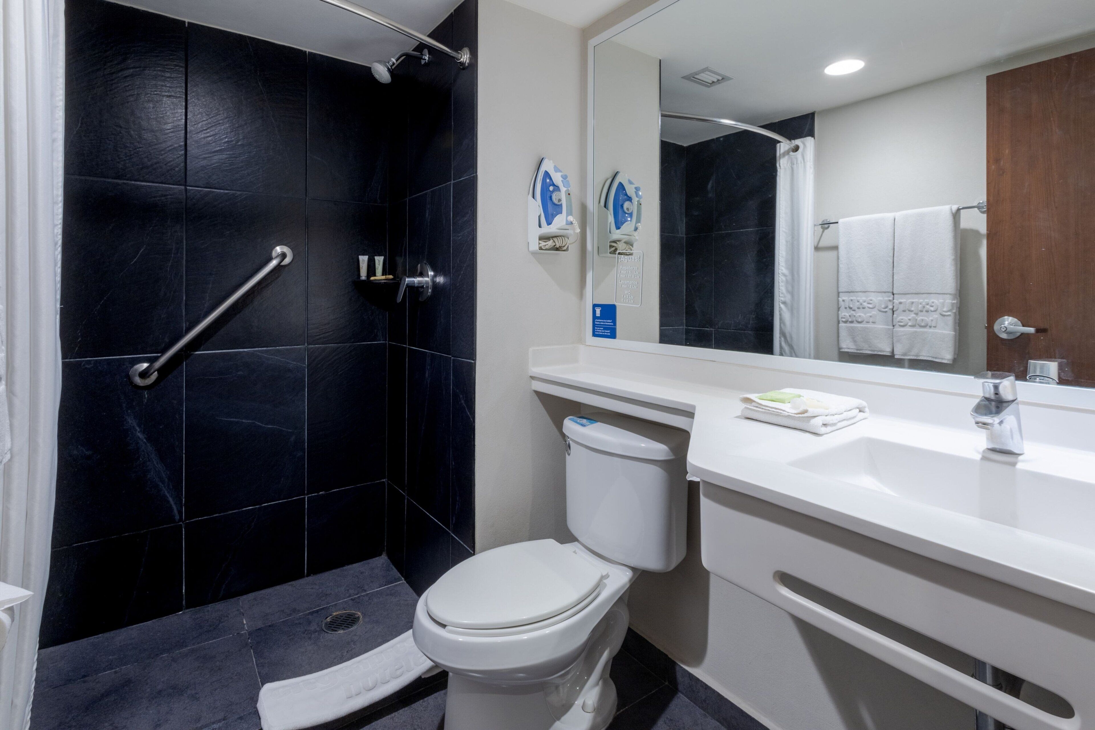 superior room, 1 queen bed with sofa bed, non smoking | bathroom | shower, free toiletries, towels