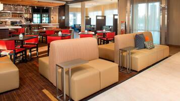 Nach Wunsch zubereitetes Frühstück am Wochenende gegen Gebühr