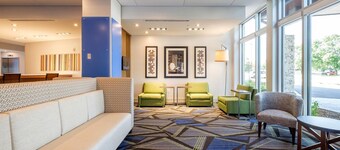 Holiday Inn Express & Suites Eagan - Minneapolis Area by IHG