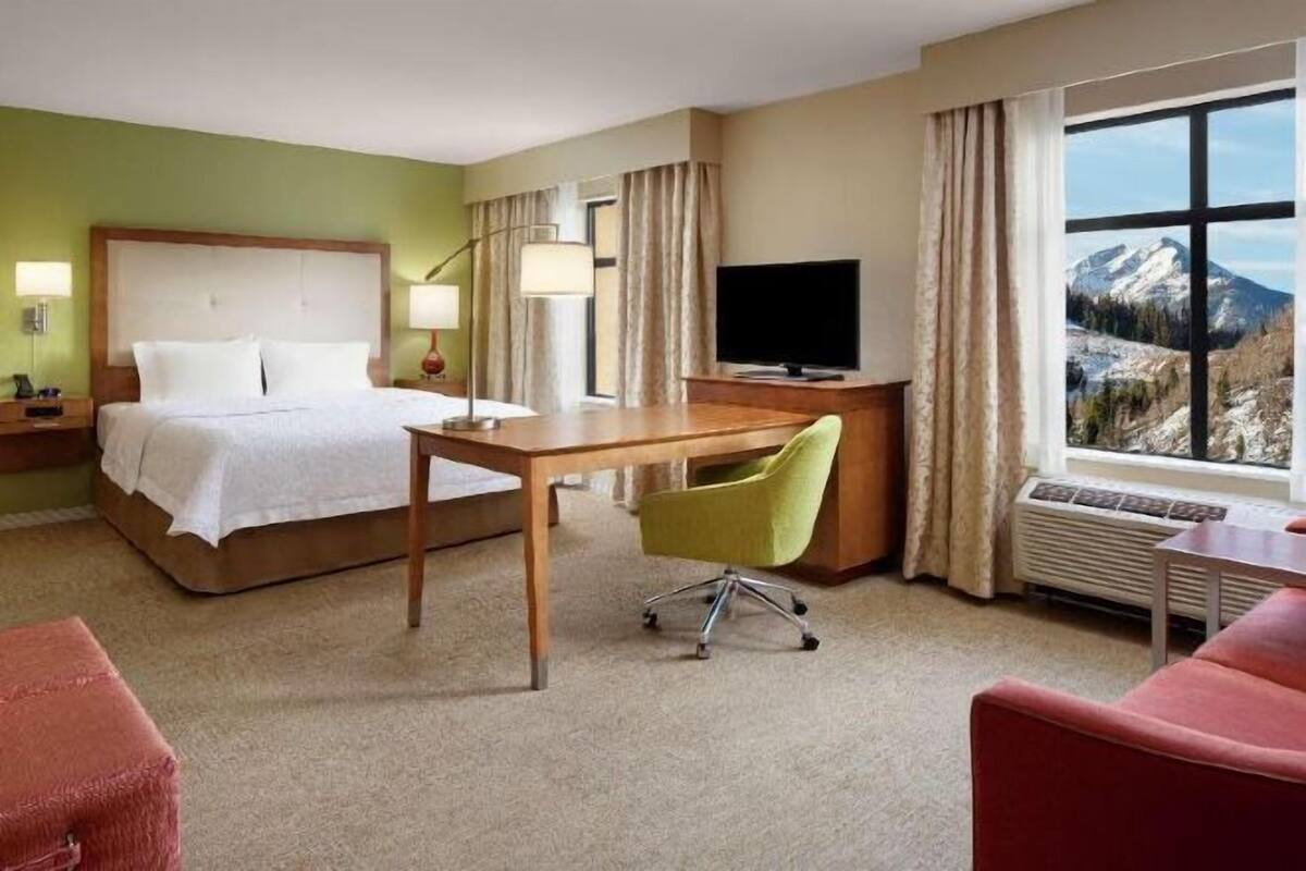 Blackout drapes, iron/ironing board, free WiFi, bed sheets