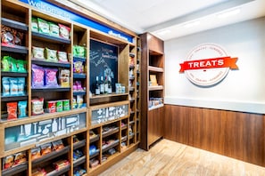 Snack bar