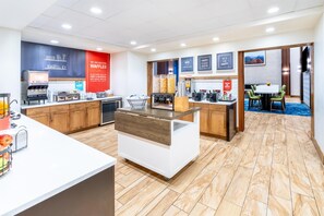 Petit déjeuner buffet compris tous les jours