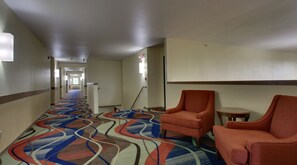 Hallway - Heritage Grand Inn (Canton)