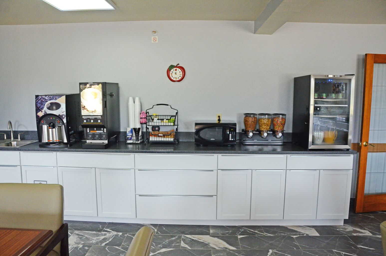 free daily continental breakfast